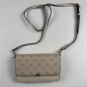 Nine West Cream lock up 9S phone wallet crossbody bag never used